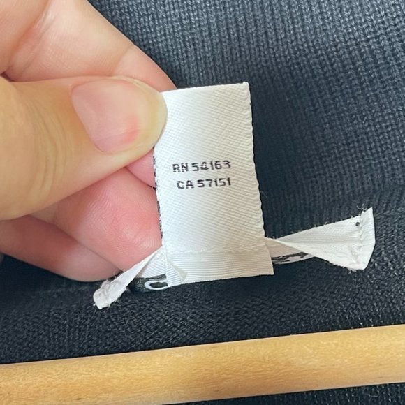 CALVIN KLEIN | Scoop Neck Logo Pullover Sweatshirt Black | Size L - Picture 7 of 11